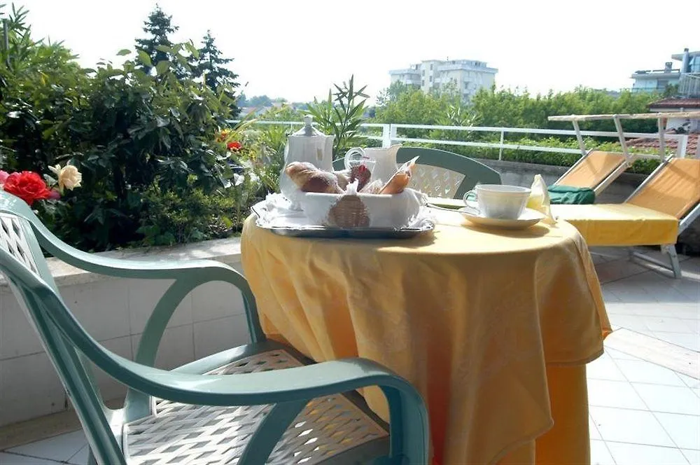 Hotel President - Vintage Hotel In Centro Riccione