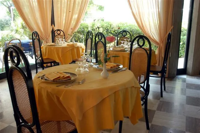 ****  Hotel President - Vintage Hotel In Centro Riccione Italy