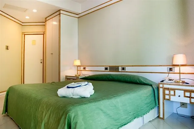 Hotel President - Vintage Hotel In Centro Riccione Italy