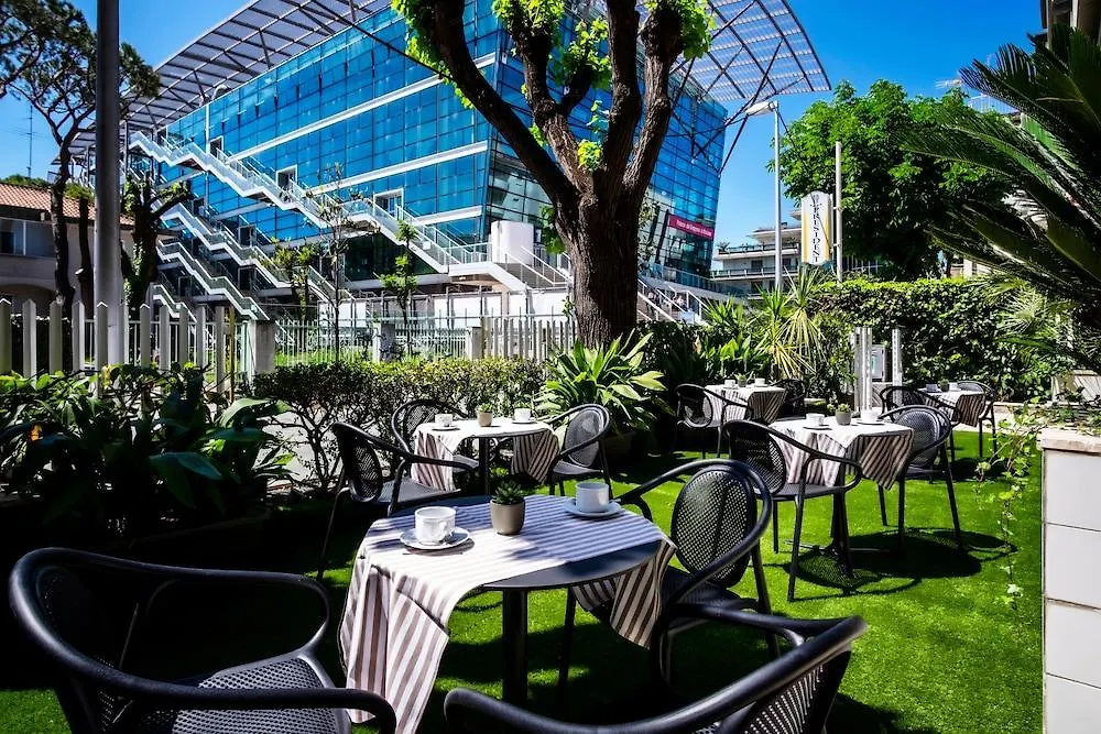 Hotel President Riccione 4*,  Italien